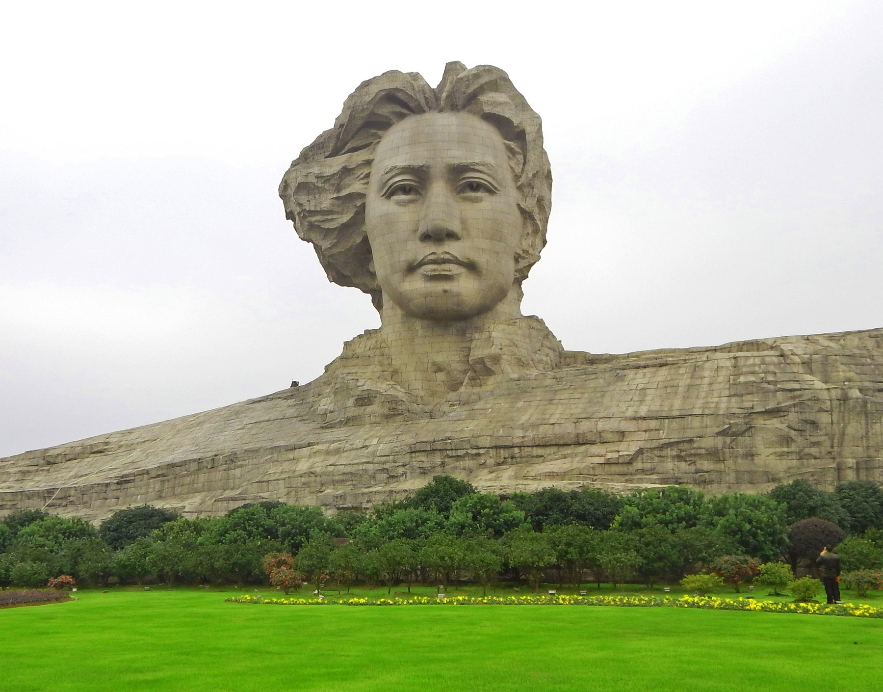 橘子洲头畅想 (写于2012年秋)