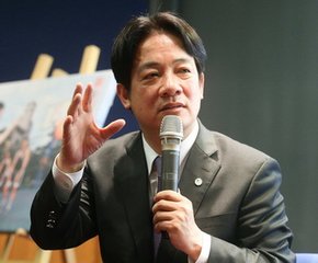 赖清德声称大陆发展快靠台湾帮忙 被网友“围剿”了