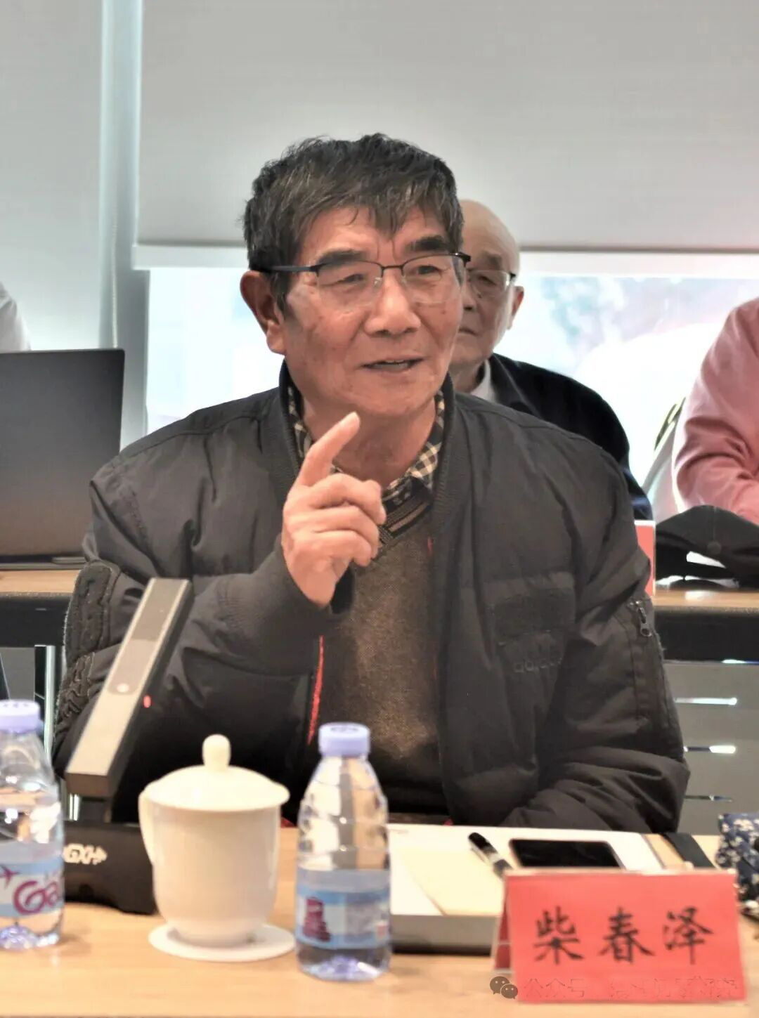 将广阔天地大有作为的事迹载入知青史志