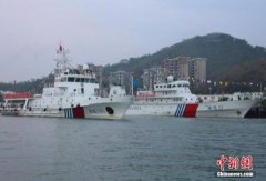 美上将抛“南海军事化” 解放军少将当场连续发问