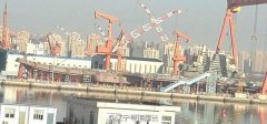 军事专家尹卓:首艘国产航母预计明年年初下水