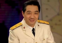 张召忠怒骂现代汉奸:一席话让多少人汗颜!!!