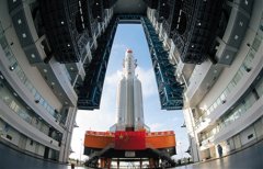 军报评"胖五"发射失利:走路都会摔跤 何况进军宇宙