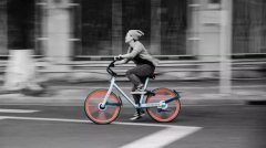 英国人也把共享单车扔到了河里 摩拜是这样回应的