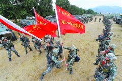 统帅与士兵心连心