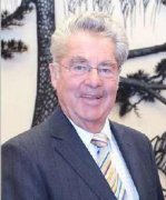 中国特色经济社会模式取得成功——专访奥地利前总统菲舍尔