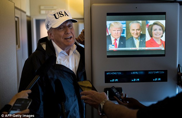 1513016055372097.jpg 472AE48900000578-5163579-image-a-20_1512866639634.jpg