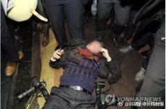 韩记者在华被打 5万多韩国民众请愿“惩治”闹事记者