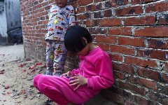 深观察|“吃鸡”伤得最重的是农村孩子,却容易被忽视