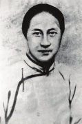 “巾帼英雄”——秋瑾