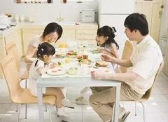 娘在,妻在,家就在——致母亲节