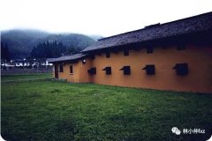 35、八角楼的灯光照四方