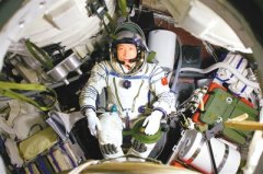 中国人来到了太空(改革开放40年--40个“第一”)