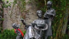 纪念毛泽东主席诞辰125周年