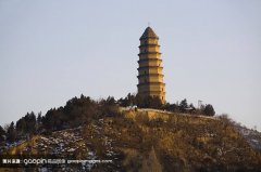 延安窑洞的烛光星辉别样亮