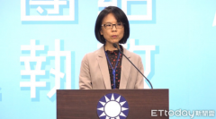 郭台铭退党,李哲华:国民党哪一点对不起你?