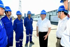 向战高温一线劳动者道辛苦致敬意!