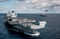 英国国防大臣在日本宣布:年底起将在亚洲永久部署两艘军舰