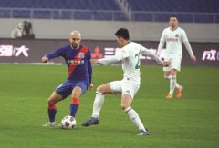 青岛十连败,吴金贵身心俱疲