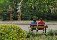 “动态清零”是对老年人的基本保护