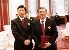 宇下草野烟云路