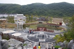 越南客车侧翻 4名中国公民身亡