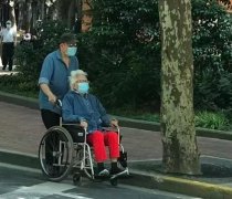 Ϻ˴30򣬶ʱŮʦȱڴ12