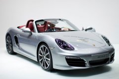 俄境内数百辆保时捷突然锁死