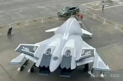中国第七代战机正在走出概念镜框!