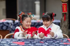 ��ר�ң����괺���к��ر�֮����