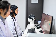 ��ý���й��׿��Ի��ӿ�ֲ���豸����