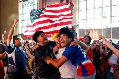 ���籭����ľ޴���ҵ�۹�